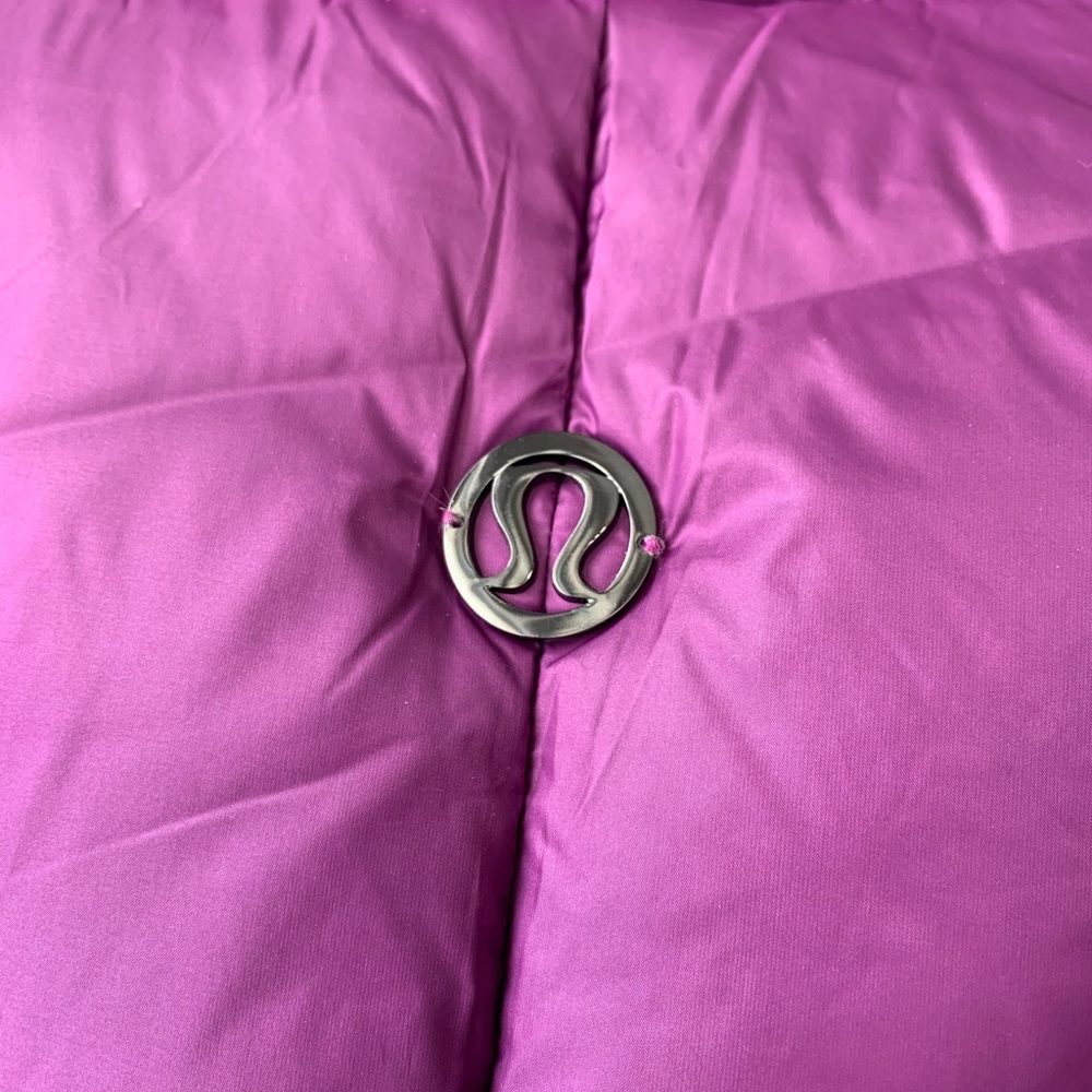 Reversible down vest - Picture 6 of 9